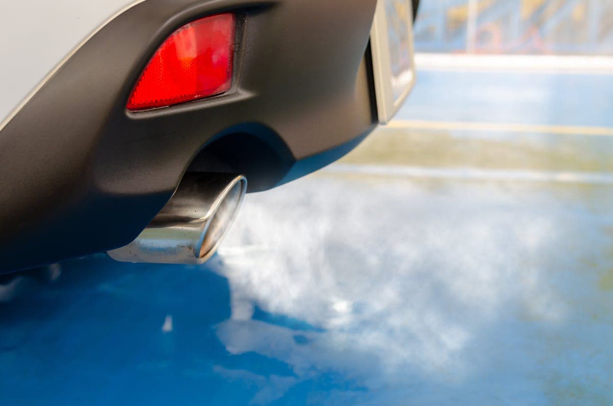 Byta avgassystem på Peugeot 206 — Guide