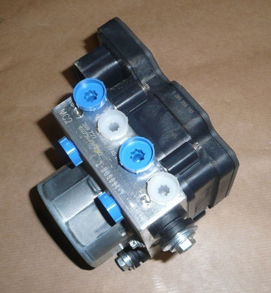 Abs-pump - Renault Clio IV 0.9/1.2TCE från Autofrance - bild 4