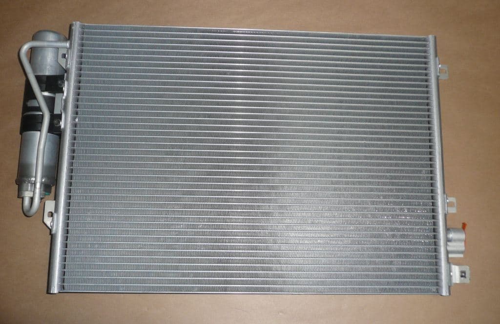 Ac-kondensor - Dacia Logan/Sandero från Autofrance