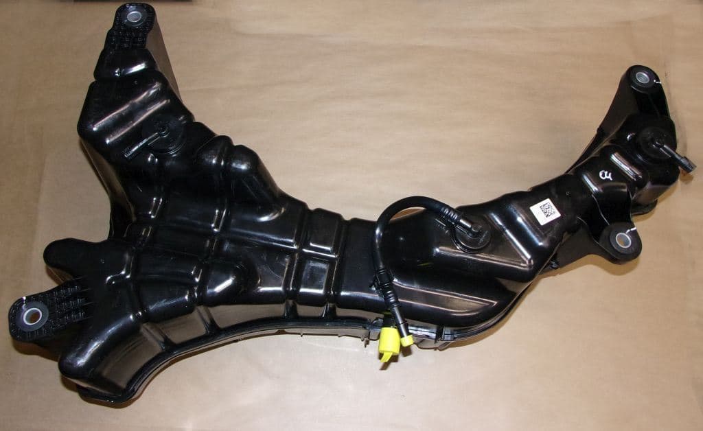 Adblue-tank - Dacia Duster II 1.5DCI från Autofrance - bild 2