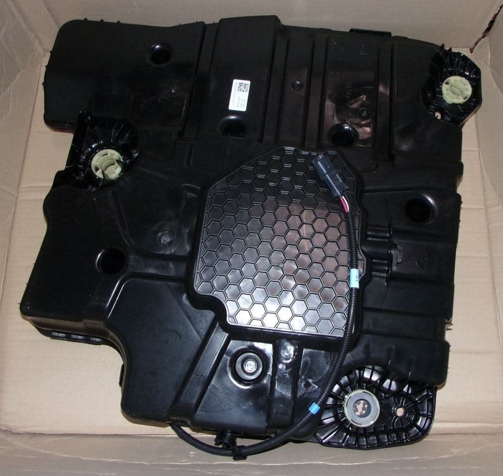 Adblue-tank - Peugeot 2008/208/301 från Autofrance - bild 2