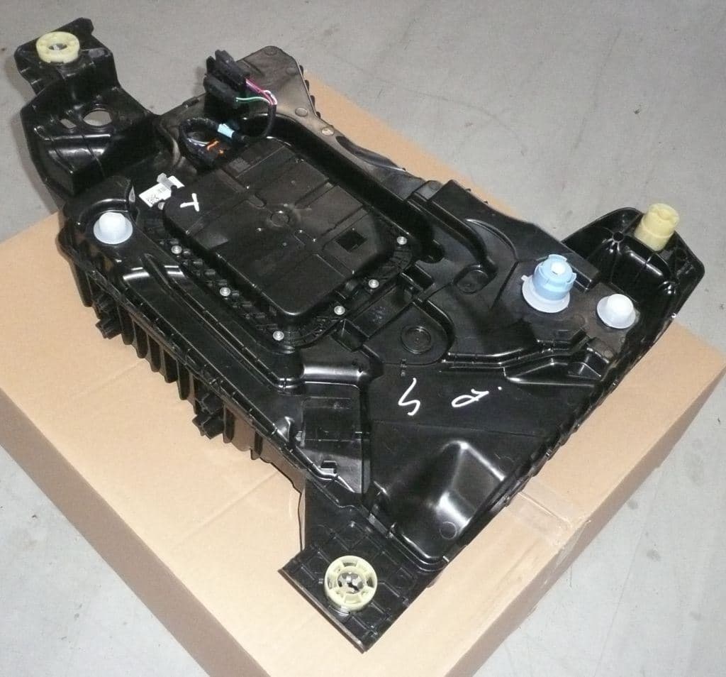 Adblue-tank - Peugeot 308 II från Autofrance - bild 4