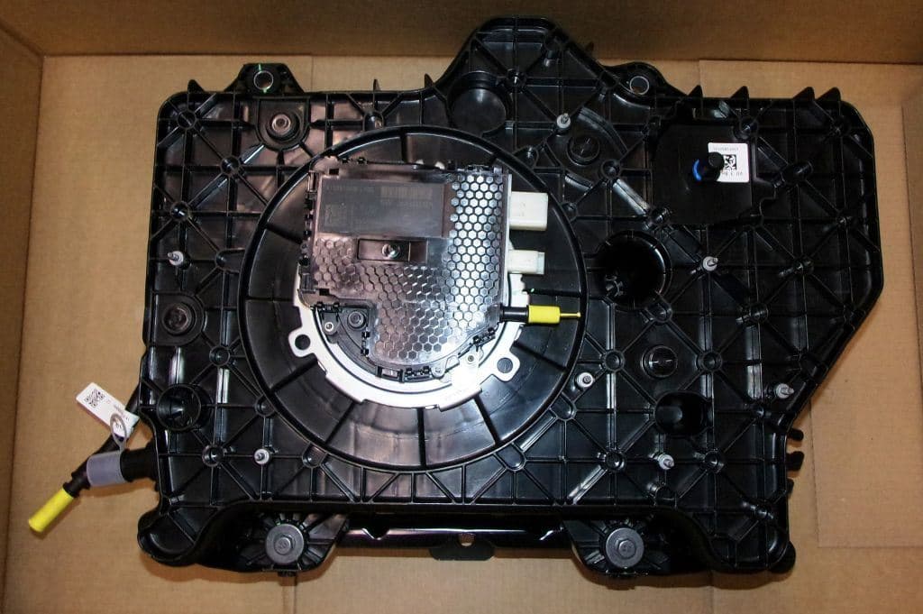 Adblue-tank - Renault Trafic III 1.6DCI från Autofrance - bild 2