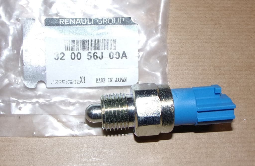 Backljusbrytare - Renault Kadjar/Megane II från Autofrance