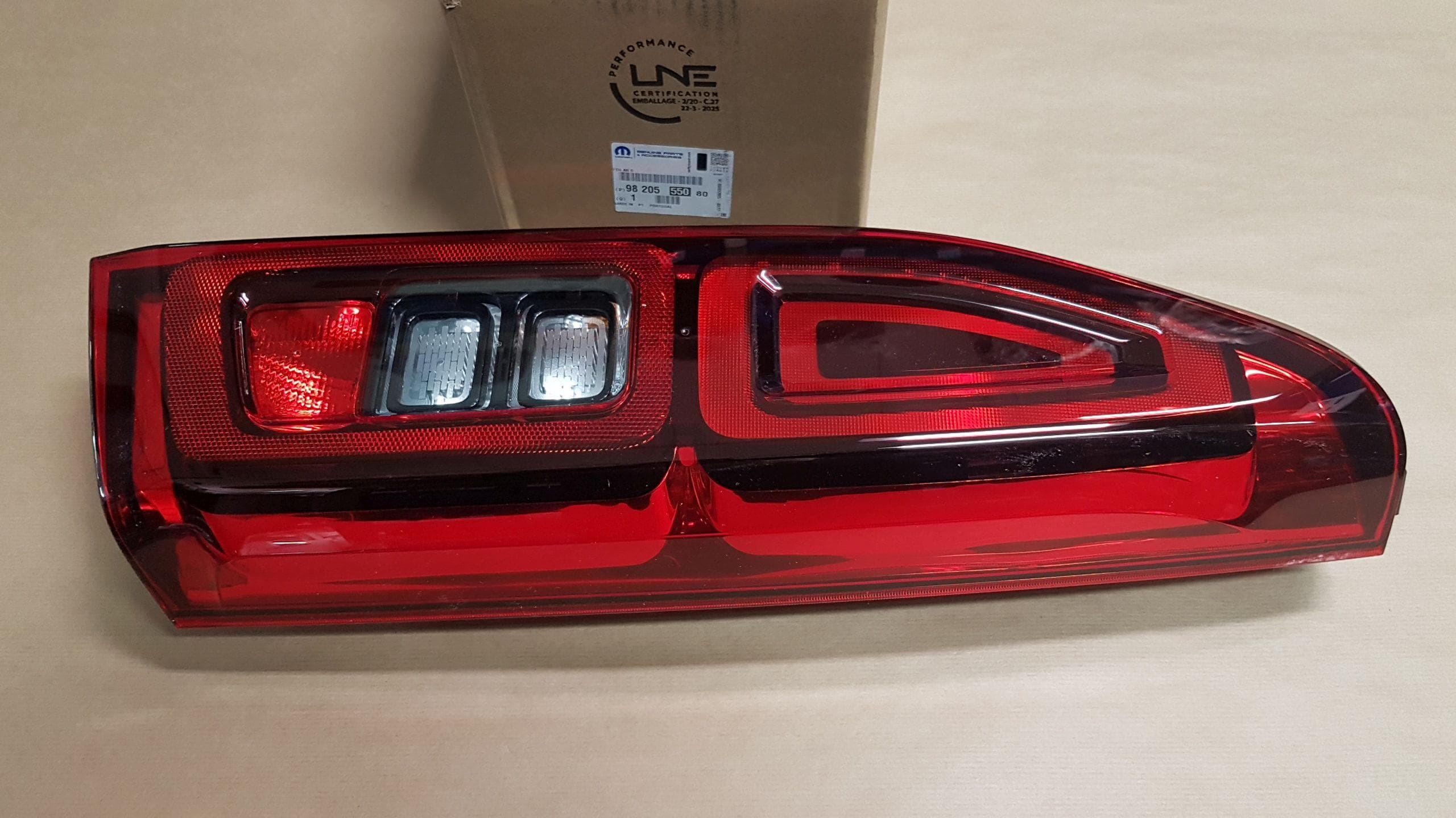 Bakljus - Citroën Berlingo IV höger från Autofrance