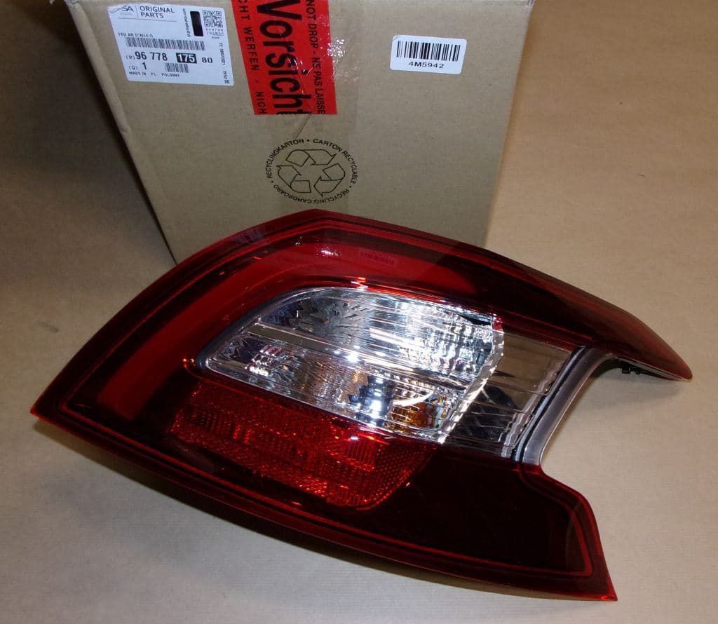 Bakljus - Peugeot 308 II höger från Autofrance