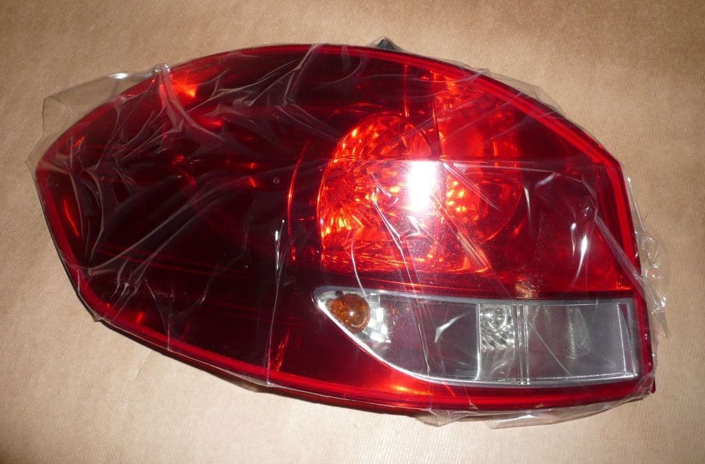 Bakljus - Renault Clio III Kombi vänster från Autofrance - bild 2