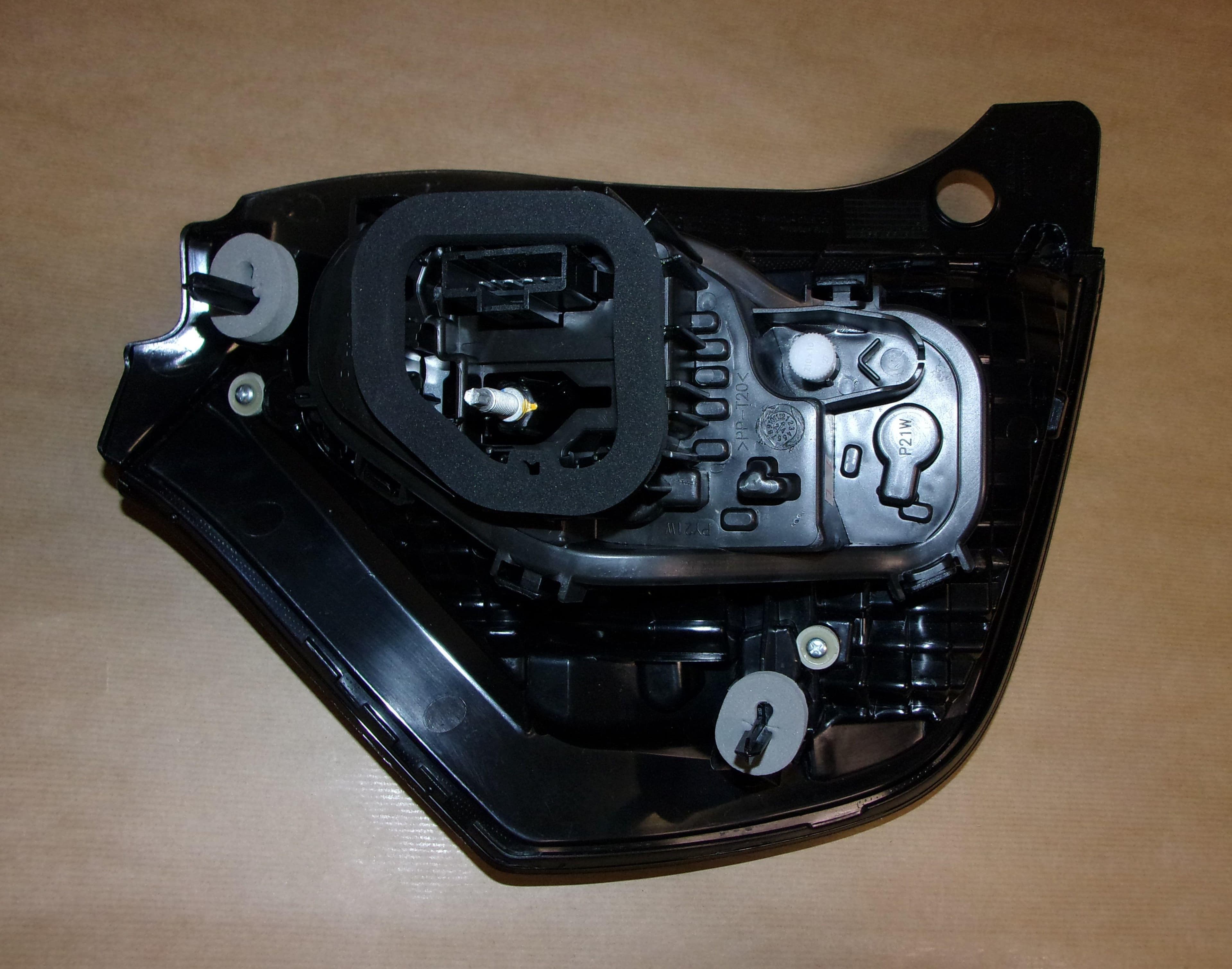 Bakljus - Renault Twingo III från Autofrance - bild 3