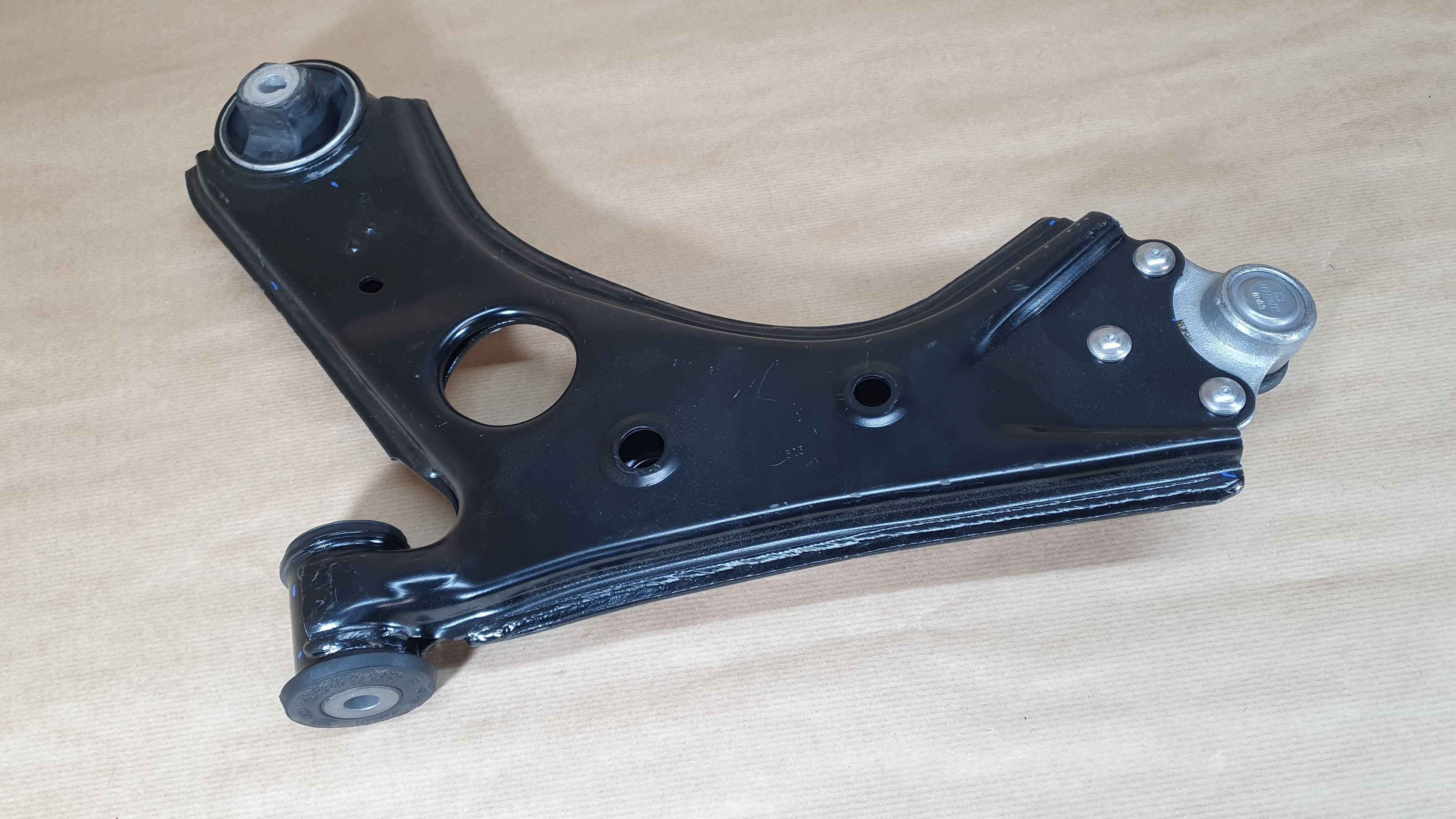 Bärarm - Fiat Doblo fram höger, 2009> från Autofrance