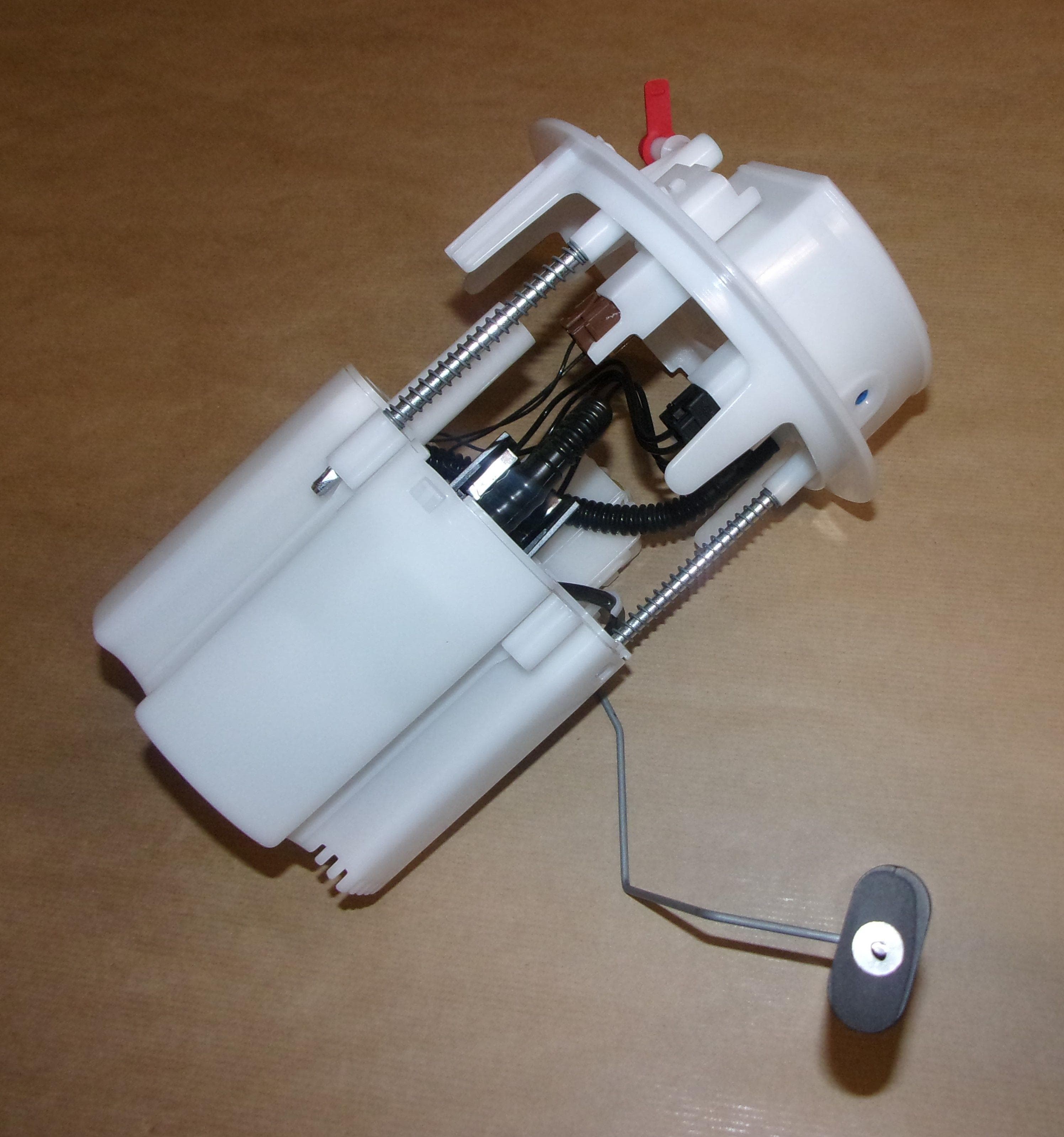 Bränslepump - Peugeot 3008 II 1.5BLUEHDI från Autofrance - bild 3