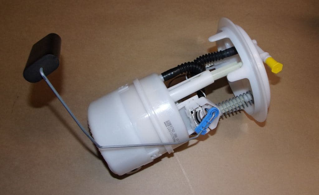 Bränslepump Sats - Citroën C3 II/Ds3 1.0/1.2VTI från Autofrance - bild 2