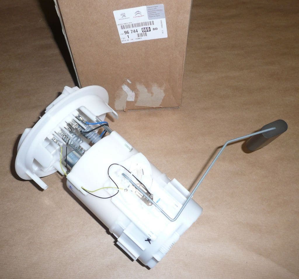 Bränslepump Sats - Peugeot 208/301 1.4/1.6