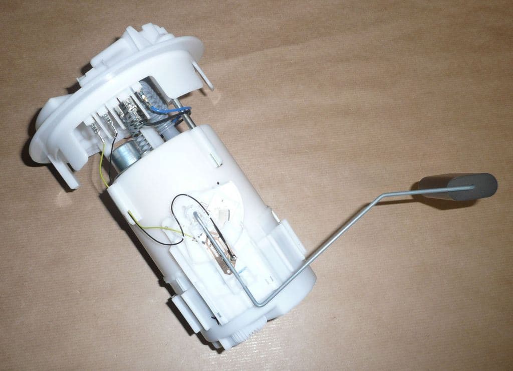 Bränslepump Sats - Peugeot 208/301 1.4/1.6 från Autofrance - bild 2