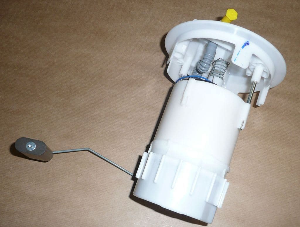 Bränslepump Sats - Peugeot 208/301 1.4/1.6 från Autofrance - bild 4