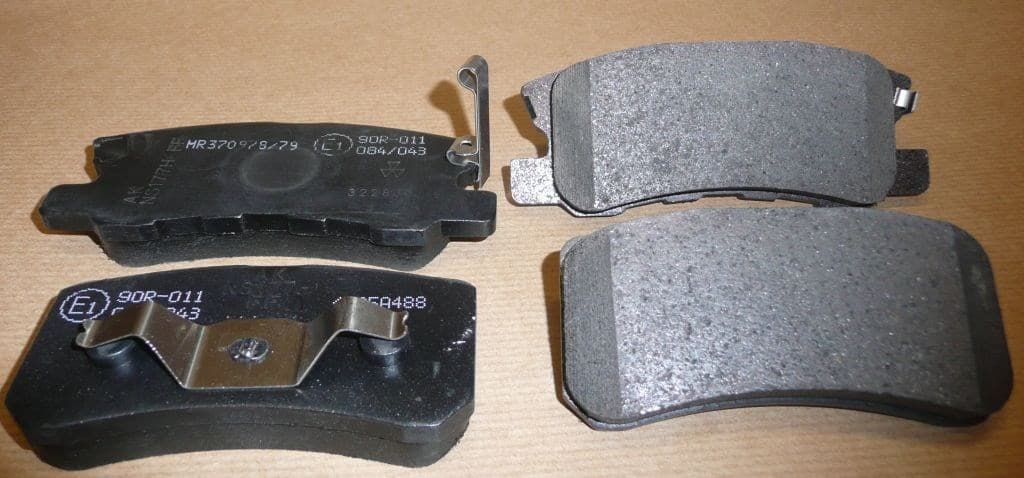 Bromsbelägg - Citroën C-crosser, Peugeot 4007, Bak från Autofrance - bild 3