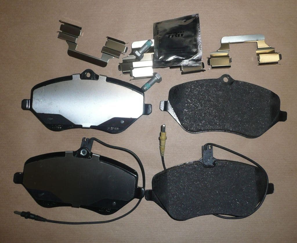 Bromsbelägg - Citroën C5 III/C6/P407/607, Fram från Autofrance - bild 2