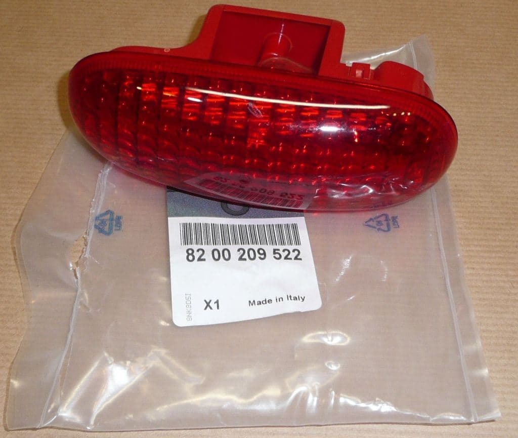 Bromsljus - Renault Trafic II 01-14