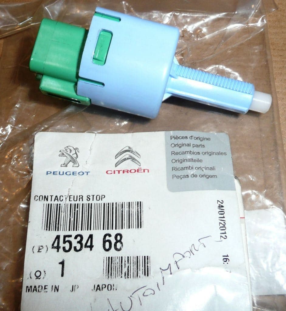 Bromsljusbrytare - Citroën C-crosser/P, 4007 från Autofrance