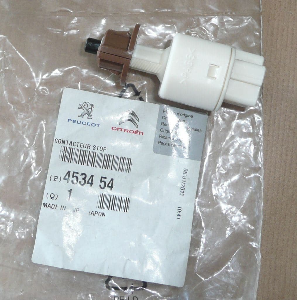 Bromsljusbrytare - Citroën C1/P107/108