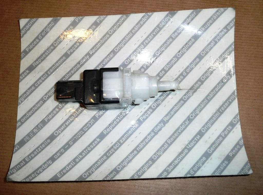 Bromsljusbrytare - Citroën Jumper II/III från Autofrance - bild 2