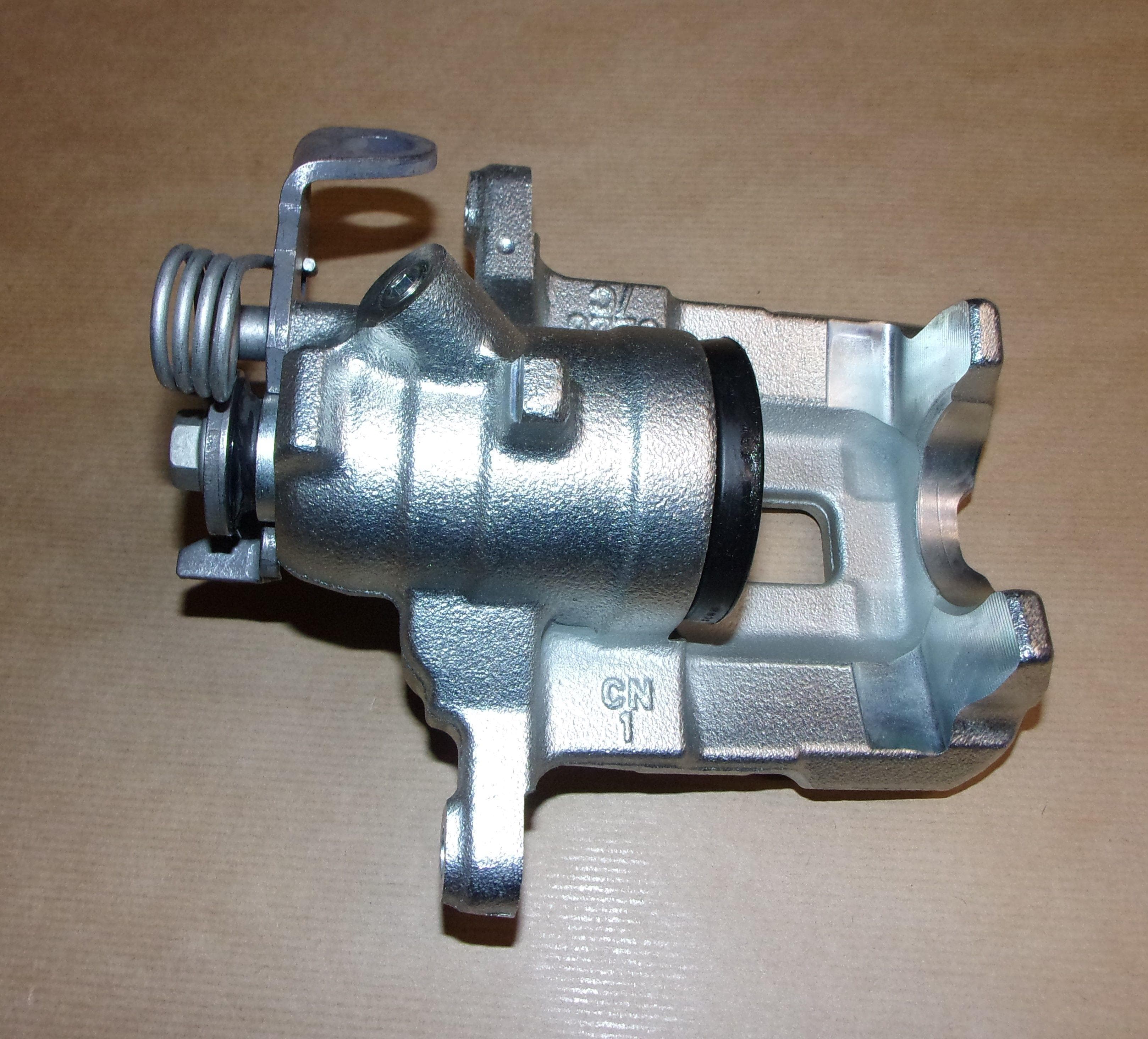 Bromsok - Renault Trafic II bak, Höger från Autofrance - bild 2