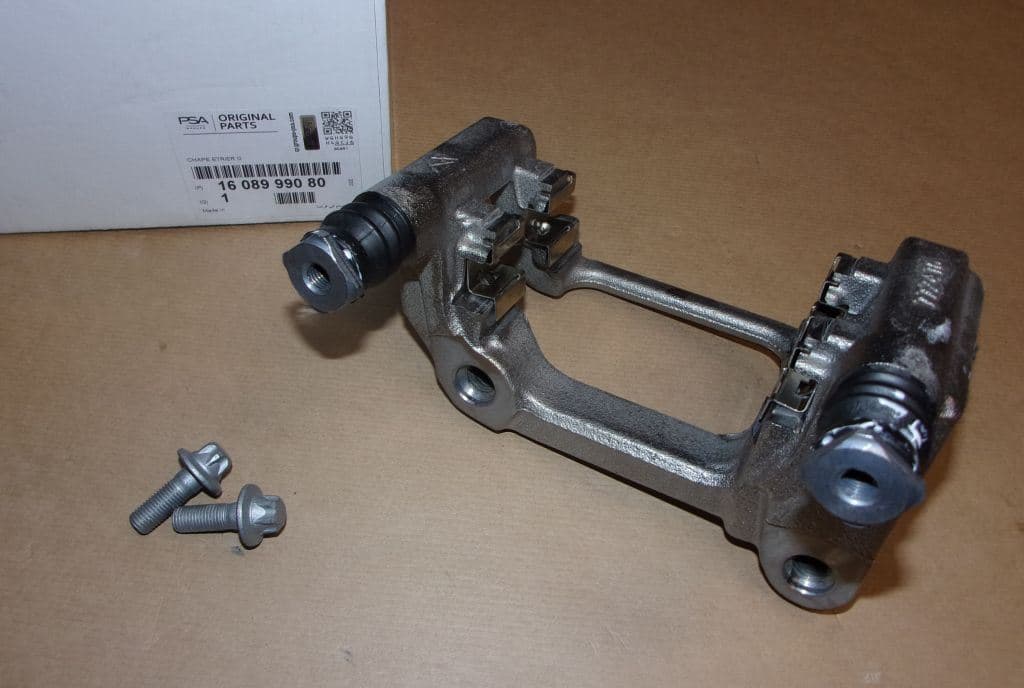 Bromsoksbygel - Citroën C4 II, Peugeot 208 bak, Vänster