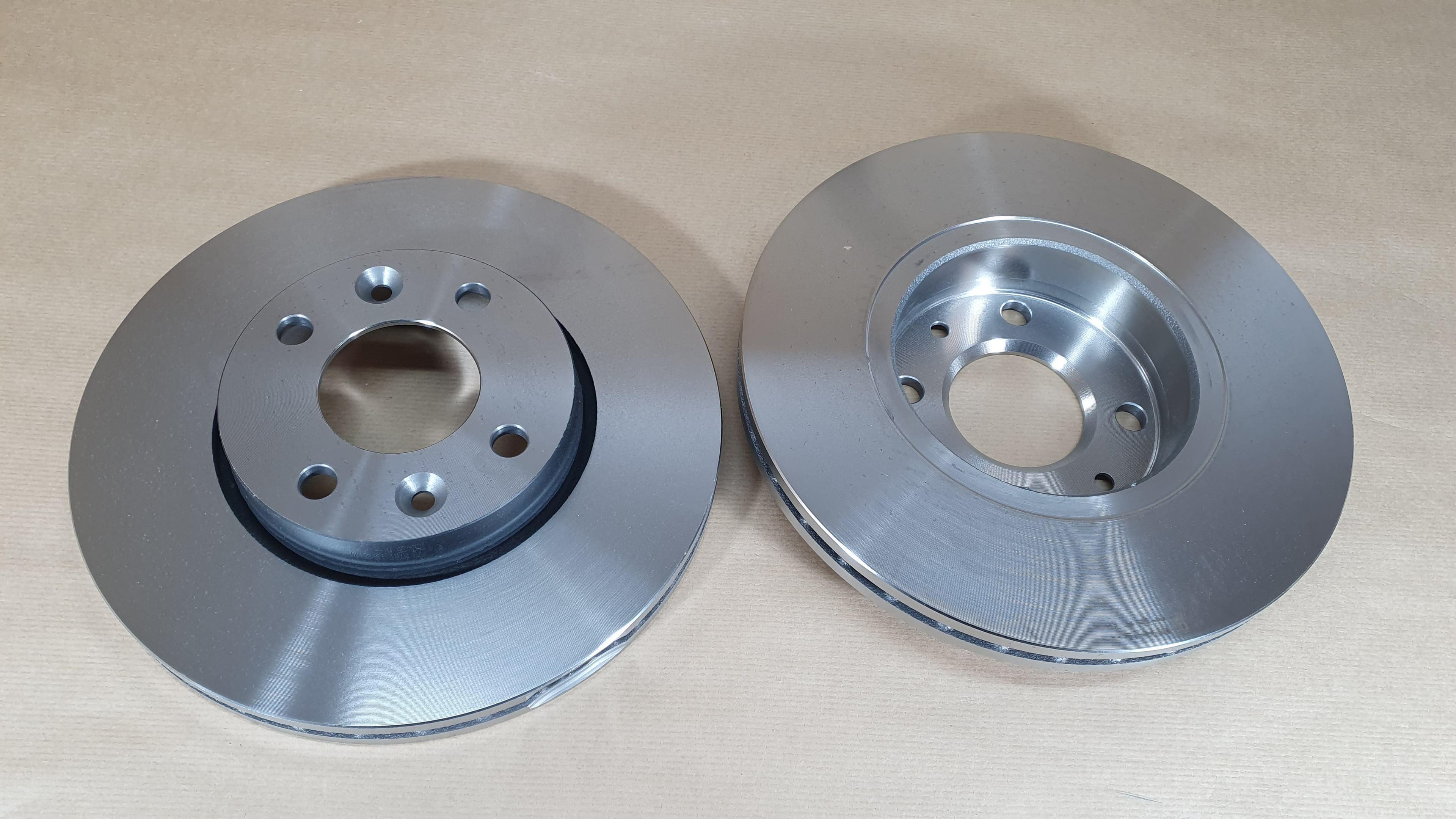 Bromsskiva Sats - Renault Clio IV/Twingo III Fram från Autofrance - bild 2