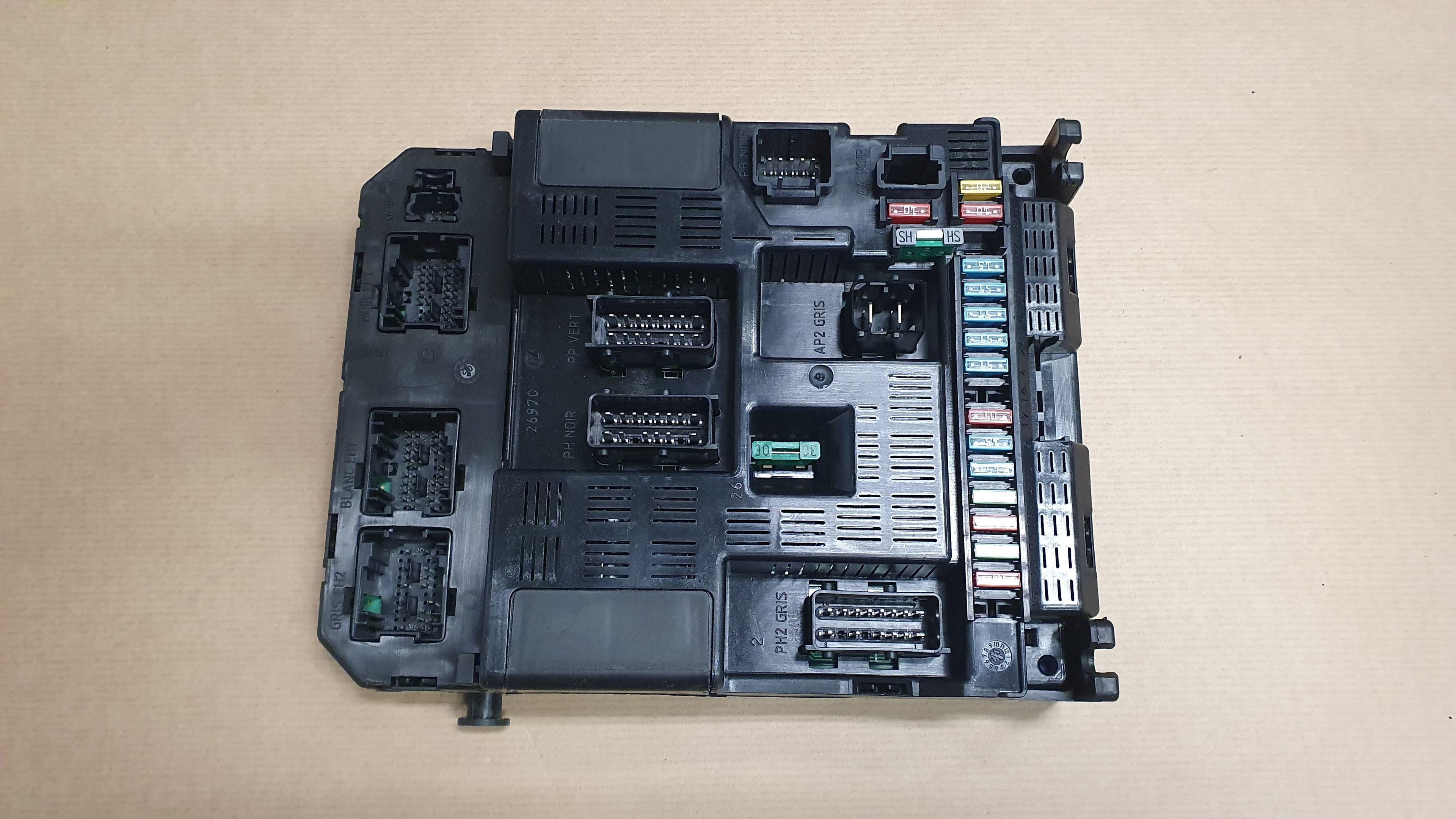 Bsi-modul - Peugeot 307 2.0HDI Comm, 2000 från Autofrance - bild 2
