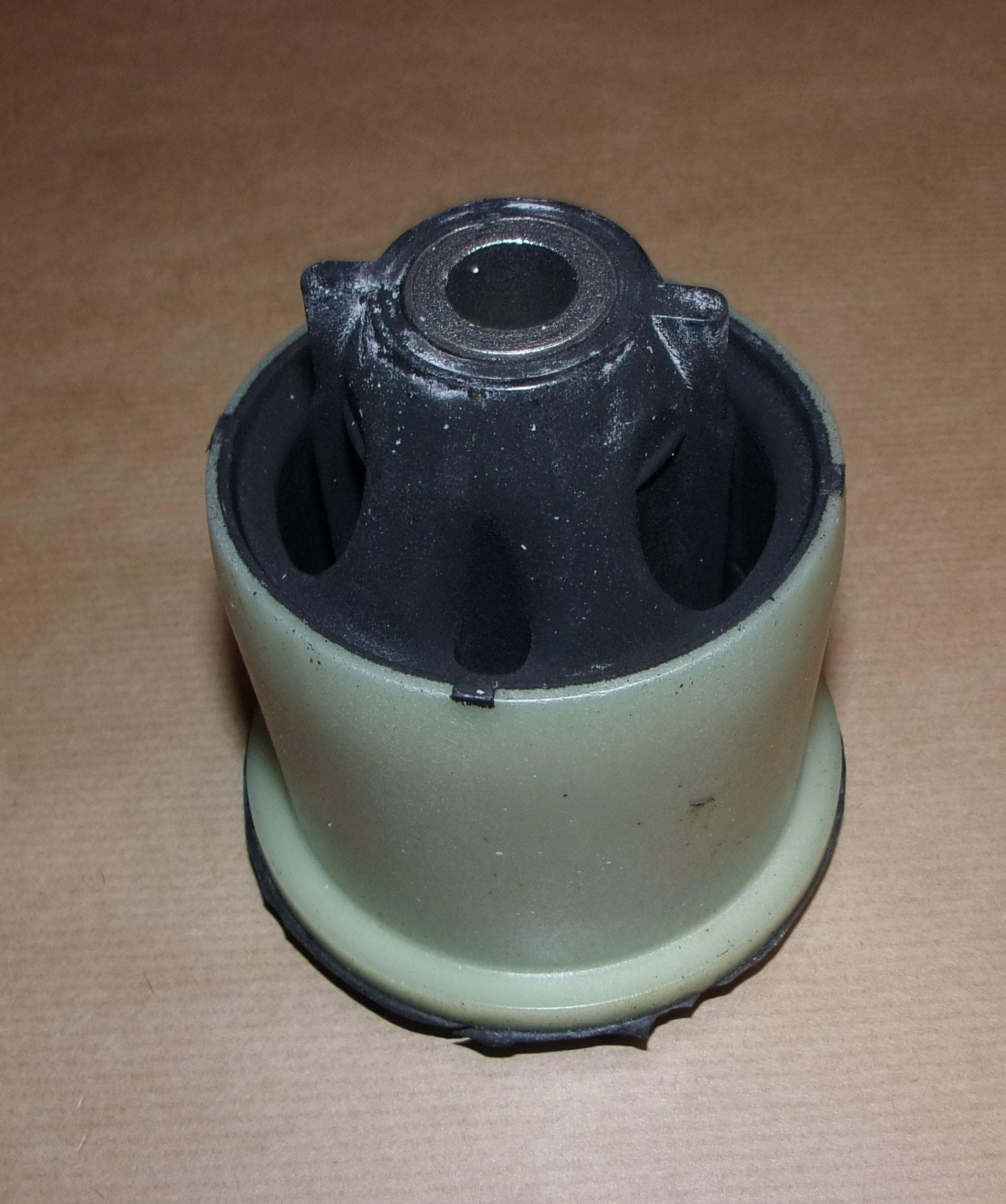 Bussning Bakaxel - Dacia Duster/Logan från Autofrance - bild 3