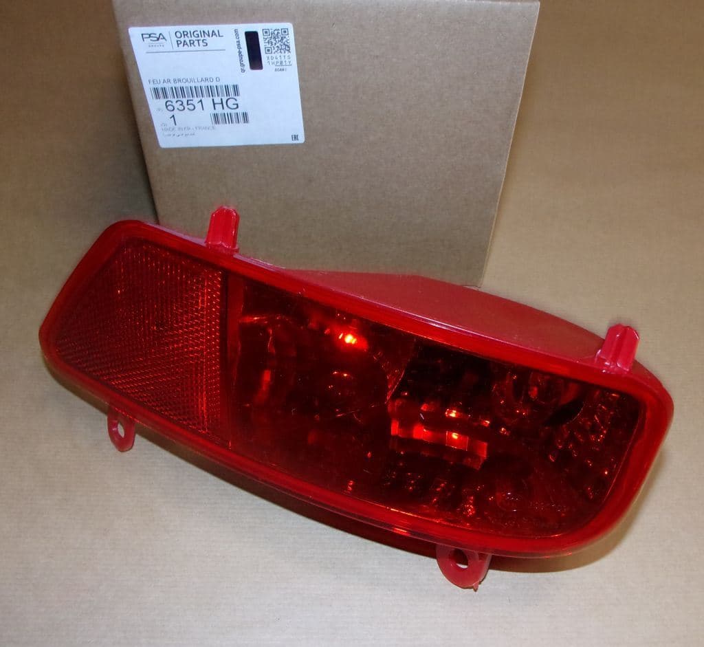 Dimljus - Peugeot 3008 I bak höger från Autofrance