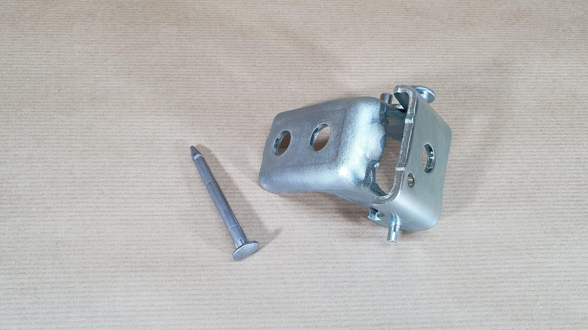 Dörrgångjärn - Citroën Ami/C4, Peugeot 208 fram, Vänster från Autofrance - bild 3