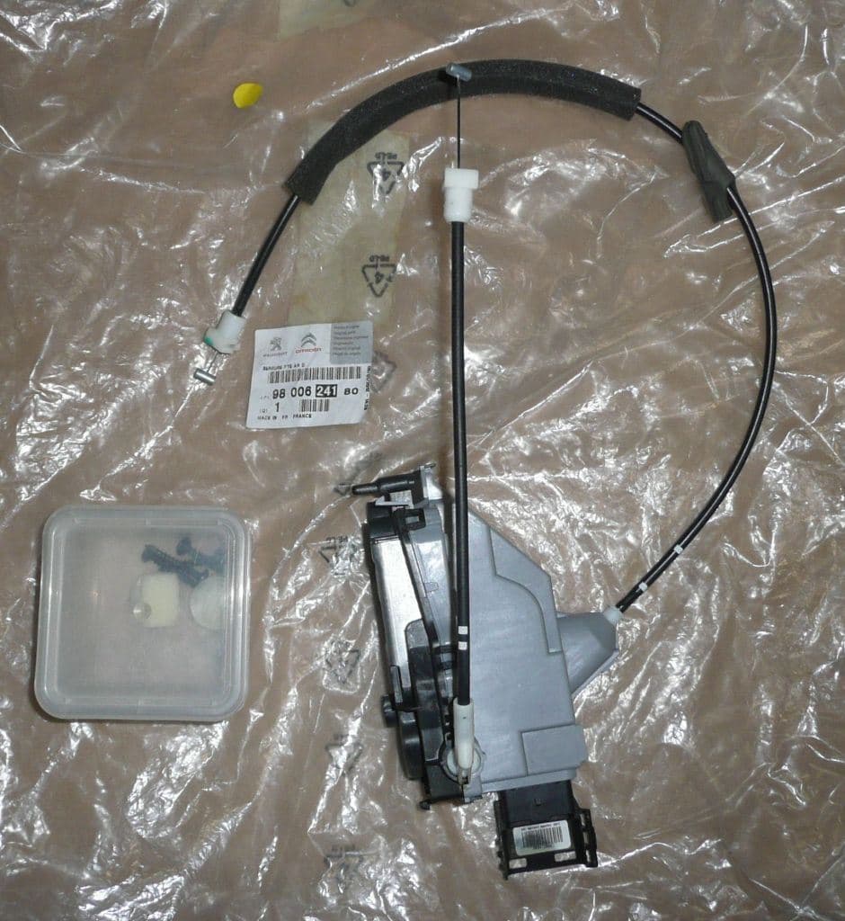 Dörrlås - Peugeot 5008 bak, Höger från Autofrance