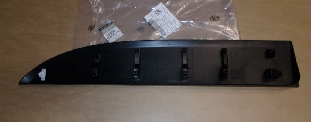 Dörrlist - Renault Trafic III höger från Autofrance