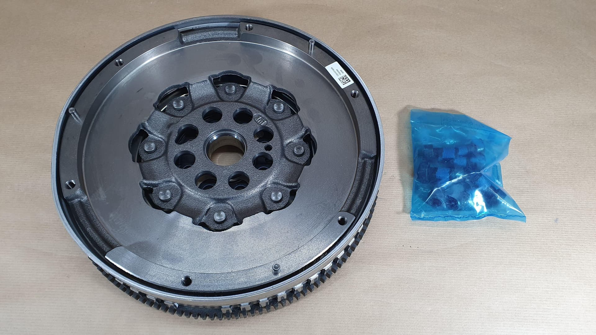 Dubbelmassesvänghjul - Nissan Nv300 1.6DCI från Autofrance - bild 3