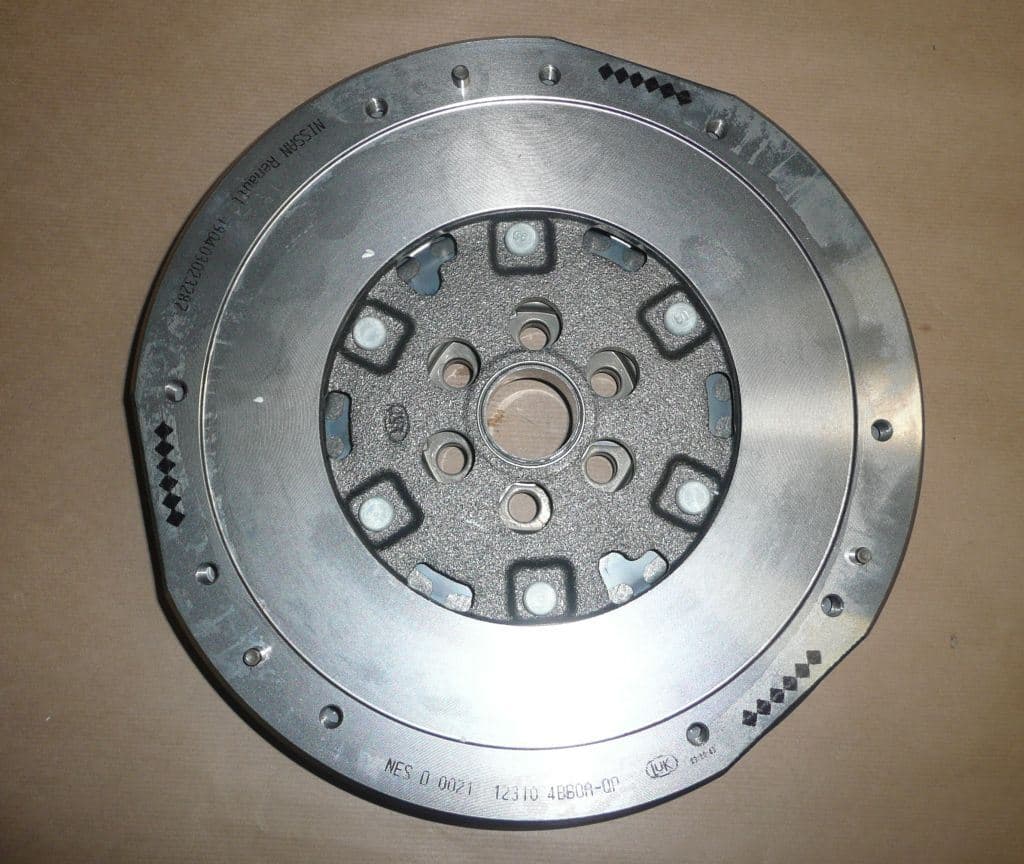 Dubbelmassesvänghjul - Renault Clio IV/Kadjar 1.6TCE från Autofrance - bild 2