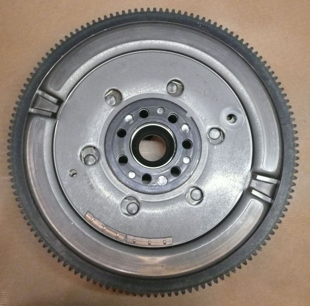 Dubbelmassesvänghjul - Renault Espace IV 2.0 16V från Autofrance - bild 4