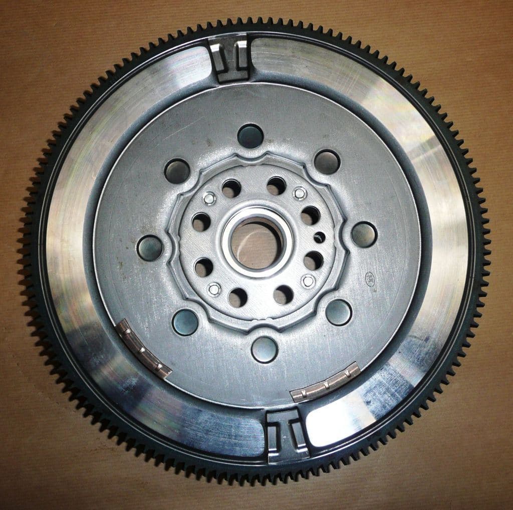 Dubbelmassesvänghjul - Renault Trafic III 1.6DCI från Autofrance - bild 2