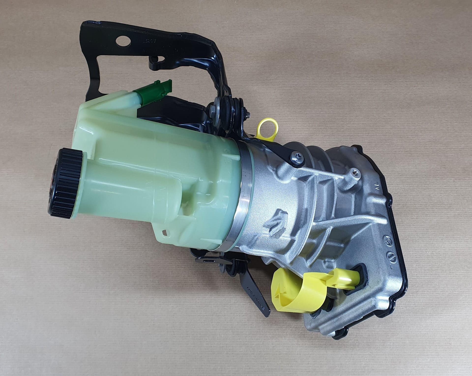Elhyd Servostyrningspump - Nissan Interstar 2.3 från Autofrance - bild 2