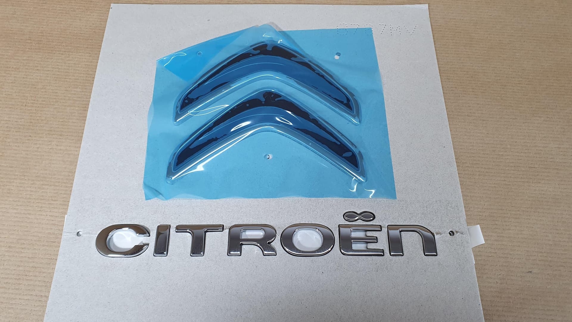 Emblem - Citroën C4 Picasso II, Bak från Autofrance - bild 2