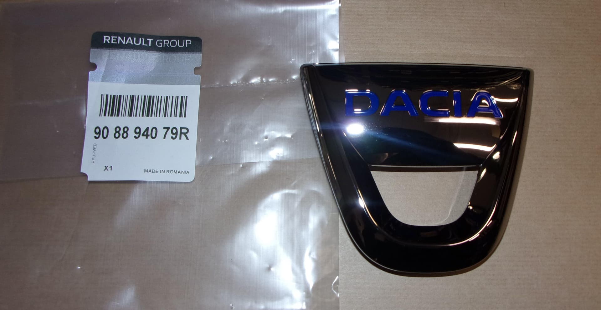 Emblem - Dacia Duster I/Logan II från Autofrance