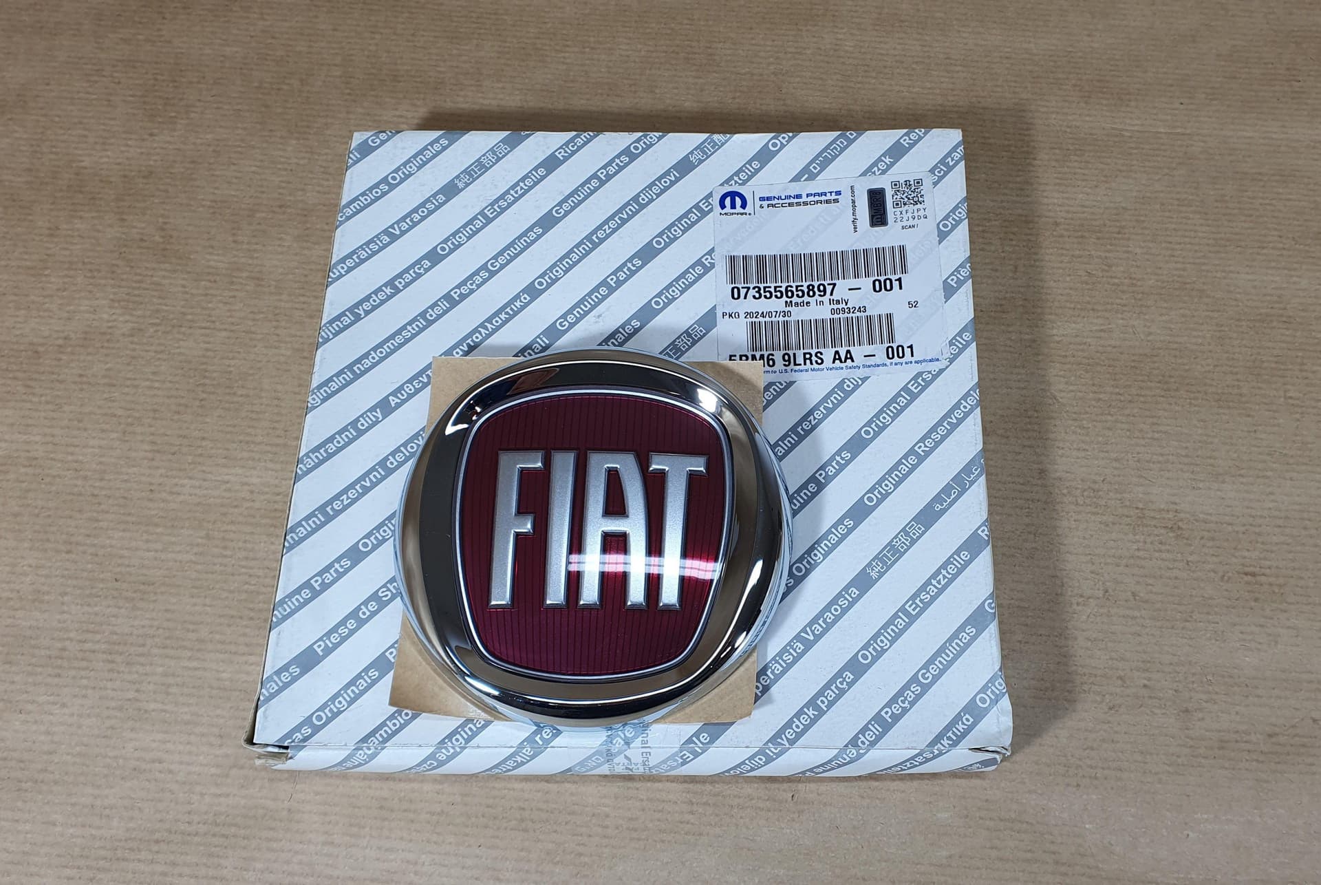 Emblem - Fiat 500, Bak från Autofrance