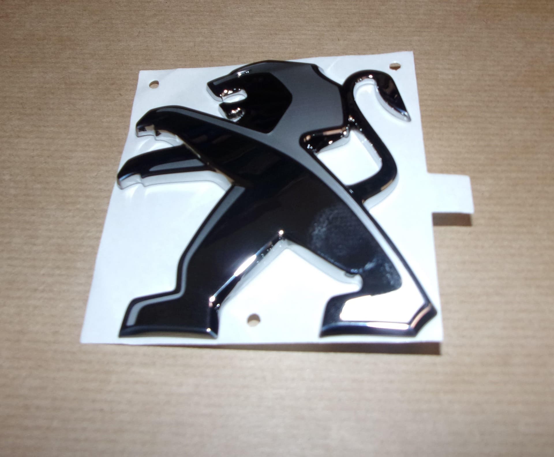 Emblem - Peugeot 301, Fram från Autofrance - bild 2