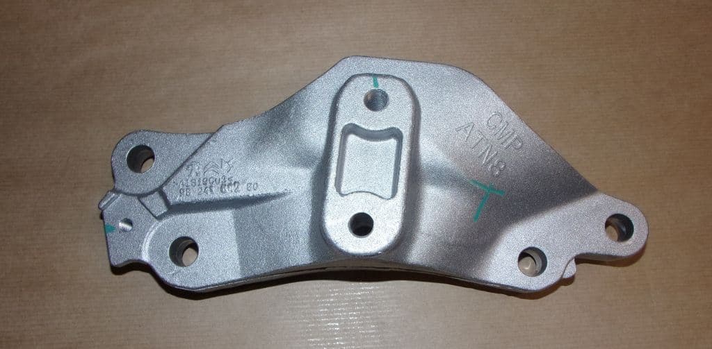 Fäste/stöd Låda Växel - Peugeot 308 II 1.2THP från Autofrance - bild 3