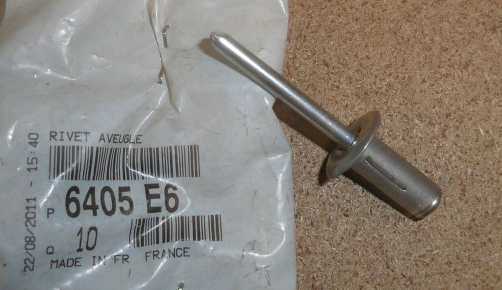 Fjäderklämma Skydd - Under Motor C C5 II från Autofrance