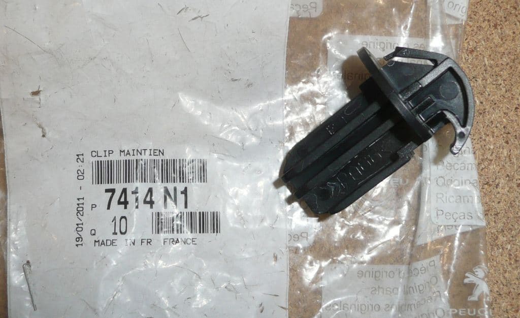 Fjäderklämma Stötfångare från Autofrance
