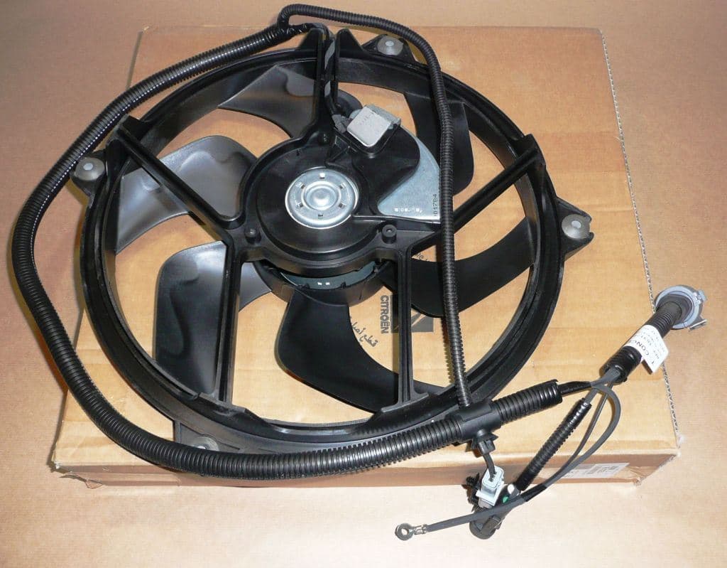 Fläkt Sats - Peugeot 406 2.0/2.2HDI 450W från Autofrance