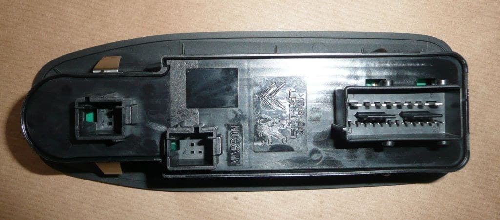 Fönsterhissbrytare - Peugeot 208/2008 från Autofrance - bild 4