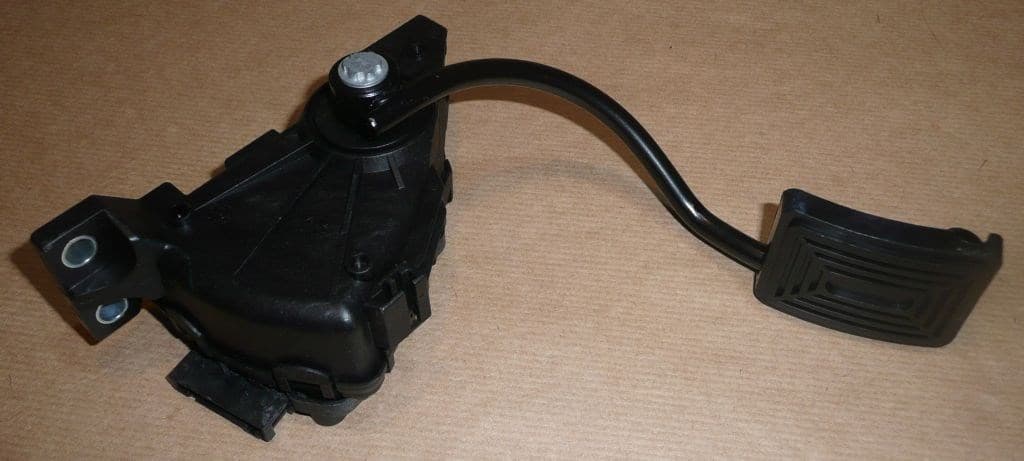 Gaspedal - Renault Master II från Autofrance - bild 3