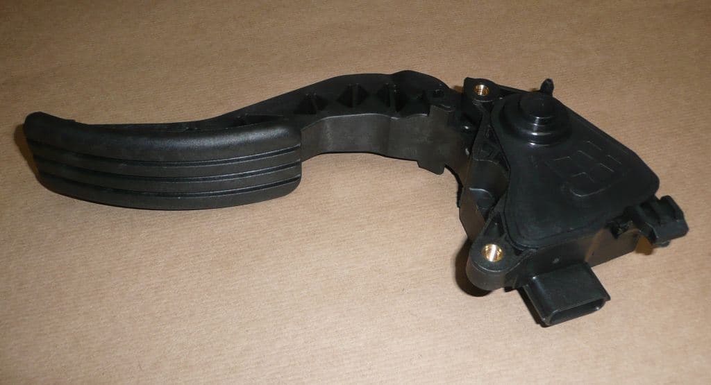 Gaspedal - Renault Megane III 1.5DCI från Autofrance - bild 2