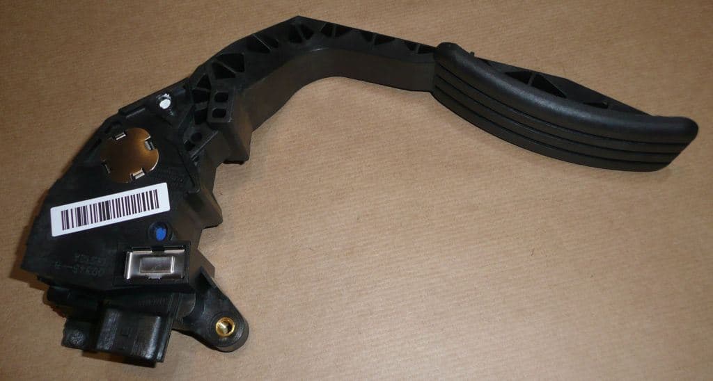 Gaspedal - Renault Megane III 1.5DCI från Autofrance - bild 3